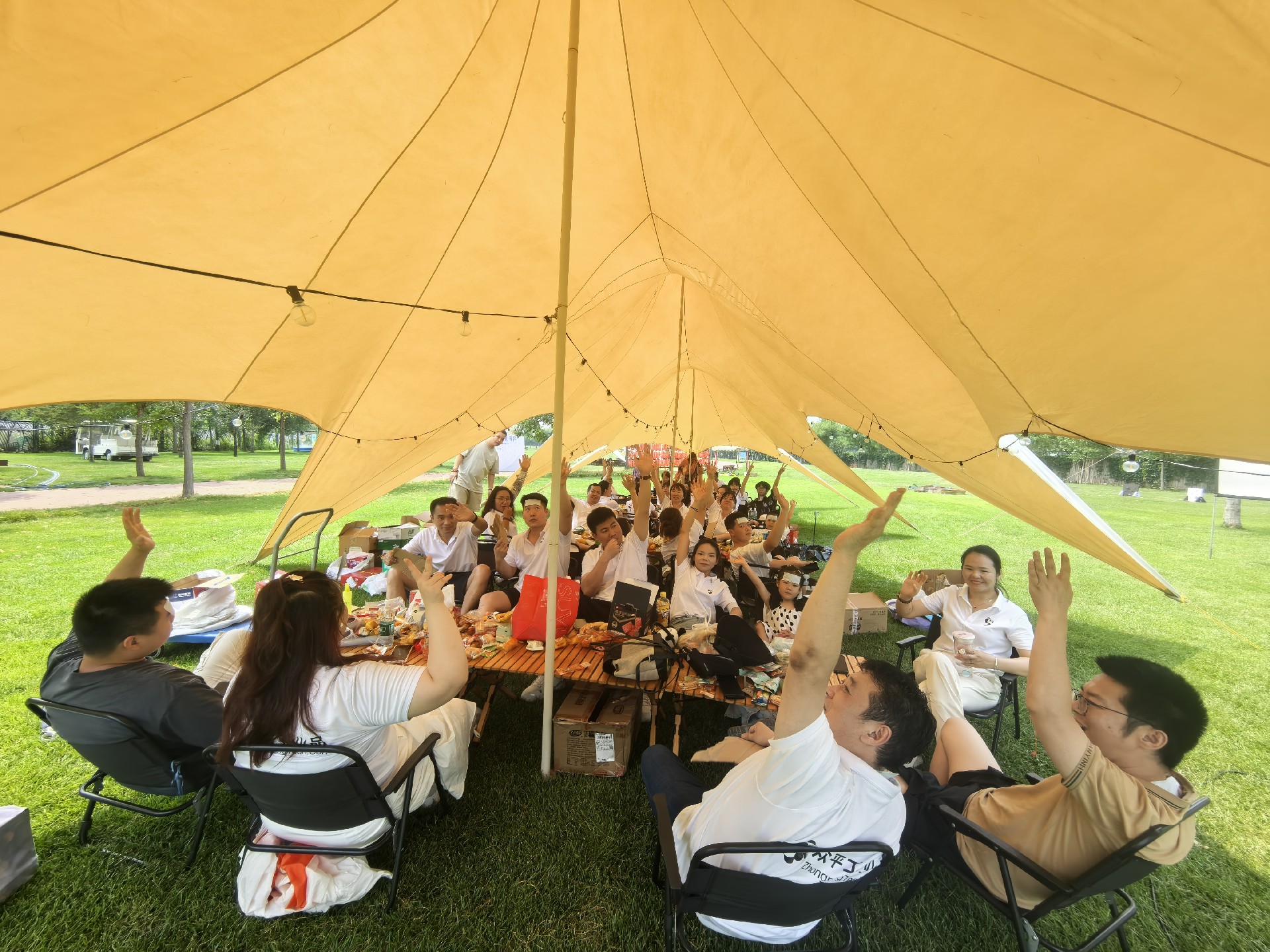 Actividad de Team Building de Beijing Zhongping — Abrazando la Naturaleza10